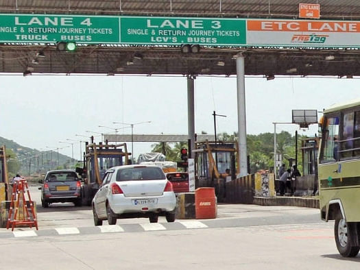 டோல்கேட்களில் நடக்கும் முறைகேடுகளும் `ஃபாஸ்ட் டேக்' குளறுபடிகளும்! - ஒரு பார்வை