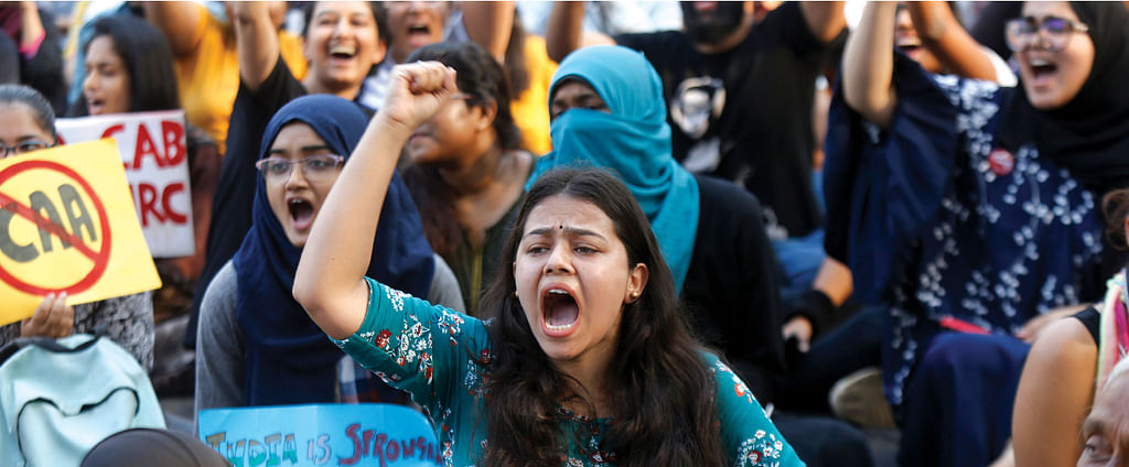 பிரளயமாய் வெடித்த பெண்குரல்!
