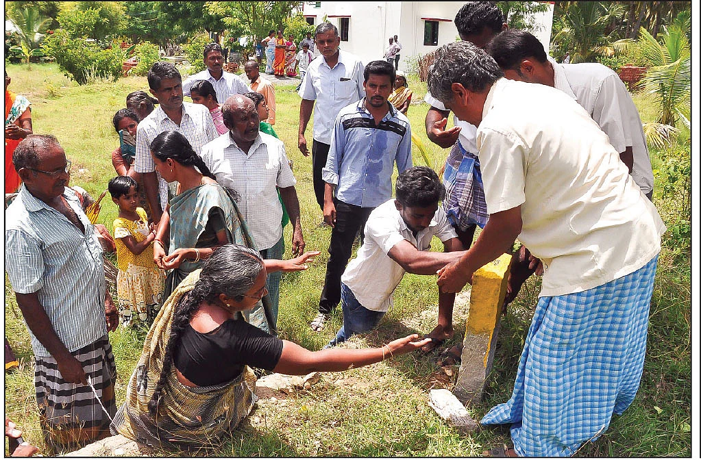 எட்டுவழிச்சாலை எதிர்ப்புப் போராட்டம்