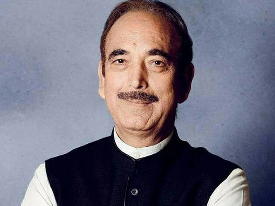 "சோனியா காந்தியை யாரும் ராஜினாமா செய்யச் சொல்லவில்லை!" - குலாம் நபி ஆசாத்