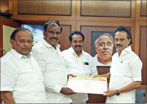தி.மு.க-வில் இணைந்த அரசகுமார்