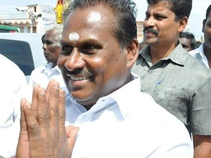 `20 வயசுல இருந்தே என் பின்னாடி சுத்திகிட்டிருந்தார்!' -அ.தி.மு.க எம்.எல்.ஏ-வை விளாசிய மகளிரணி ஒ.செ.