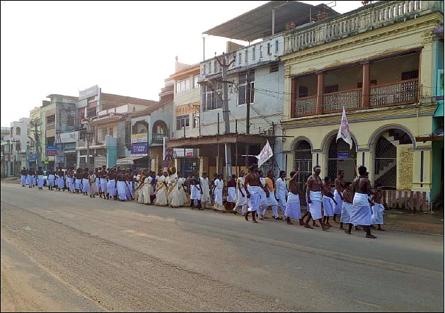 புண்ணிய புருஷர்கள்