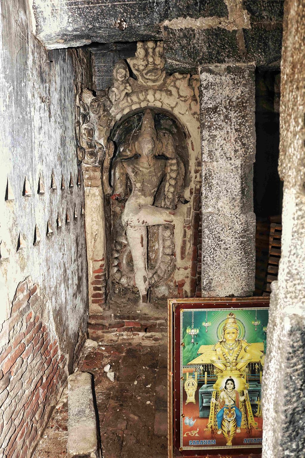 ``ஆறுகால பூஜைகள் நடந்த கோயில், இன்று...”- பாதிராப்புலியூர் சிவன் ஆலயத்தைக் கவனிக்குமா அறநிலையத்துறை?