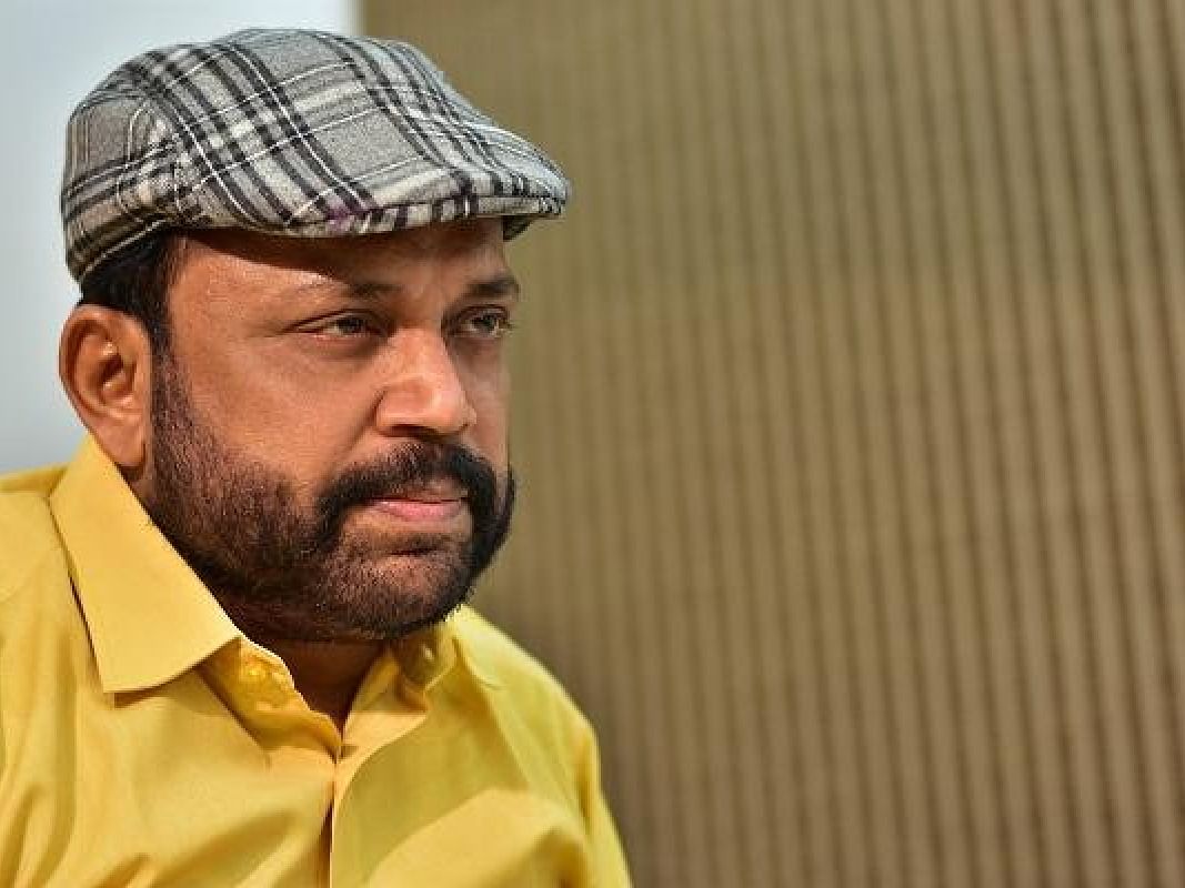 ``ரிஸ்க் எடுக்காத முட்டாள்தனத்தைப் பண்ணிராதீங்க!'' - தம்பி ராமையாவின் உற்சாக டானிக் #Motivation