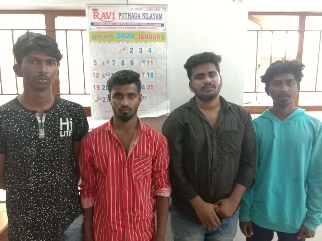 நவீன்குமார் நண்பர்கள்