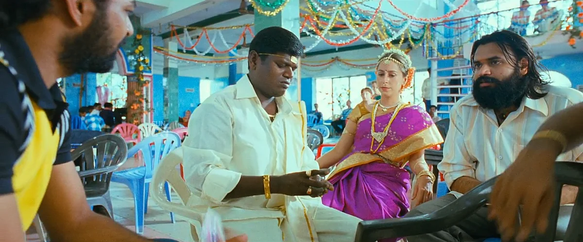அழகர் வெட்ஸ் ஏஞ்சலினா ஜோலி
