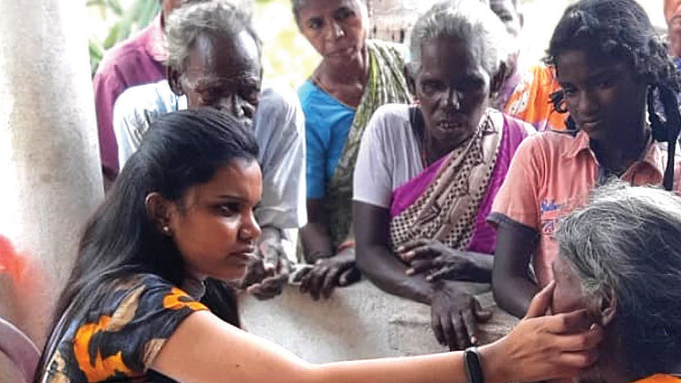 துணையாய் நின்றது சமூகம். துயர் கடந்தேன்!