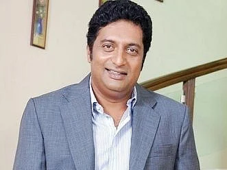 `ஜனவரி 29; இறுதிப் பயணத்துக்குத் தயாராகுங்கள்' - பிரகாஷ்ராஜ் உட்பட 15 பேருக்குக் கொலைமிரட்டல்