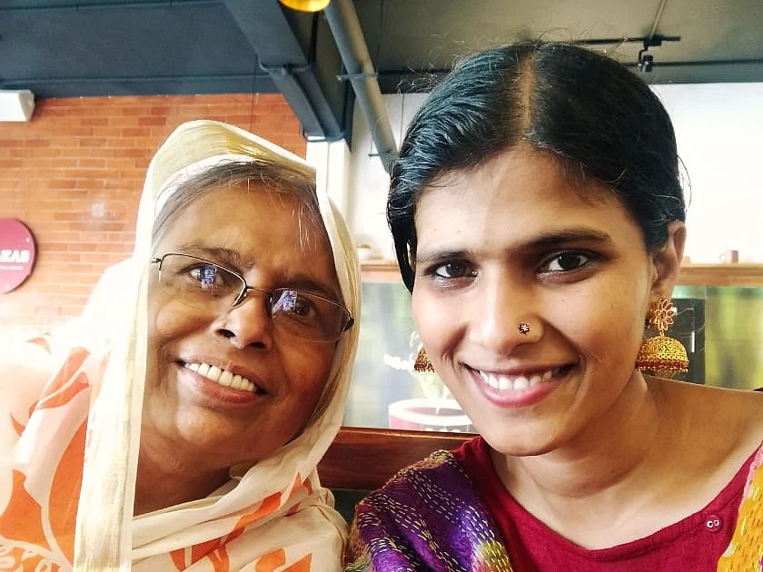 `பிசி பிசினு ஹலீதா கல்யாணத்தைப் பத்தி யோசிக்கவே மாட்டேங்றா!’ `சில்லுக்கருப்பட்டி’ இயக்குநரின் அம்மா