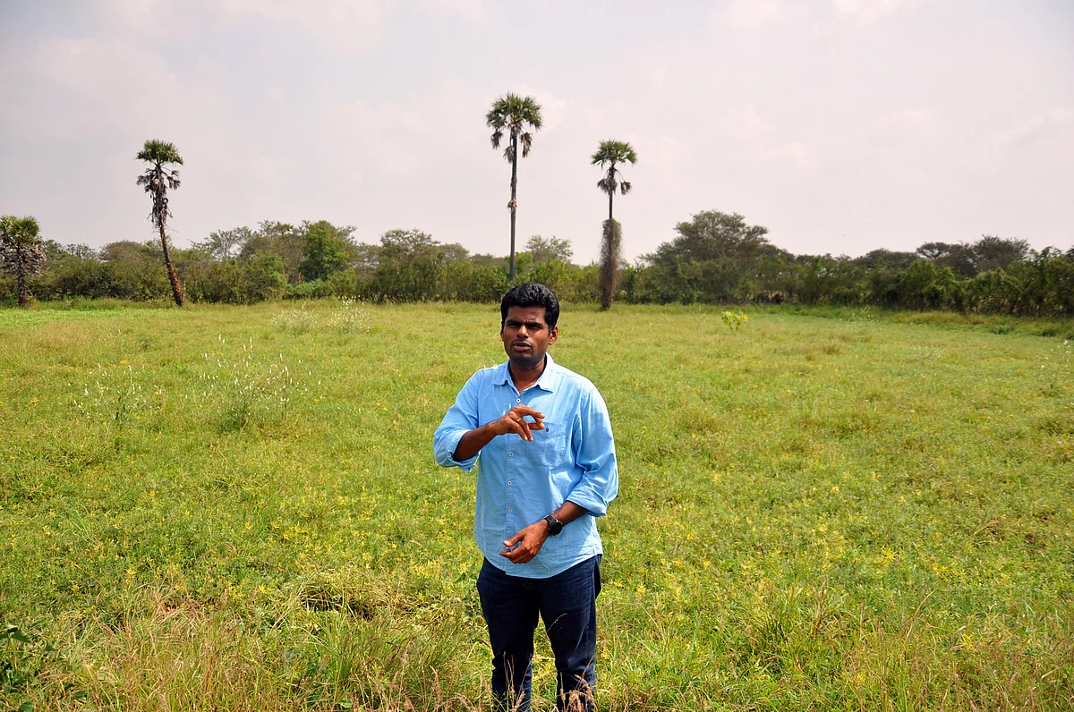 அர்ஜுன்
அண்ணாமலை தனது தோட்டத்தில்...