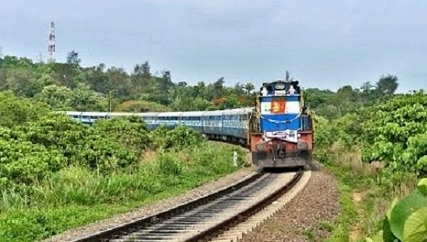 ரயில்