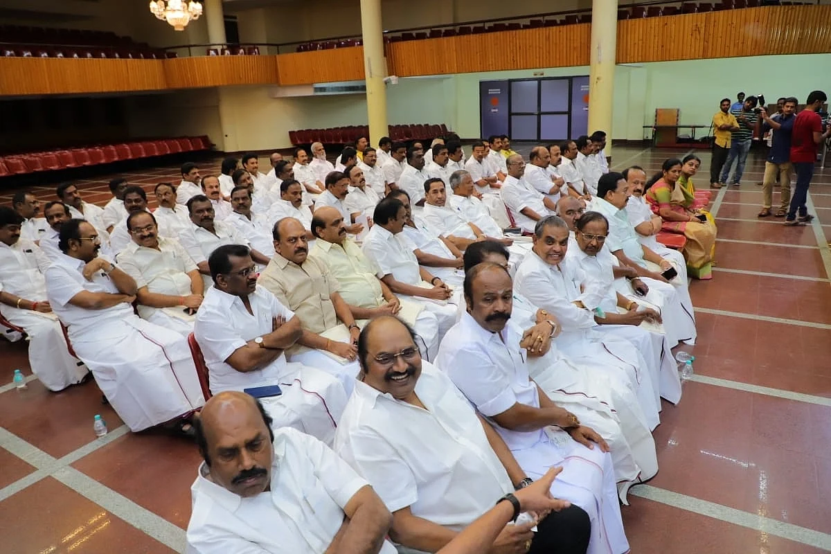 தி.மு.க மாவட்டச் செயலாளர்கள்