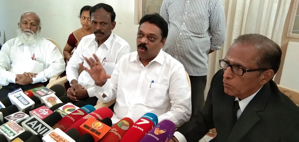அருள் வடிவேல் சேகர் - ஆணையத்தின் வழக்கறிஞர்