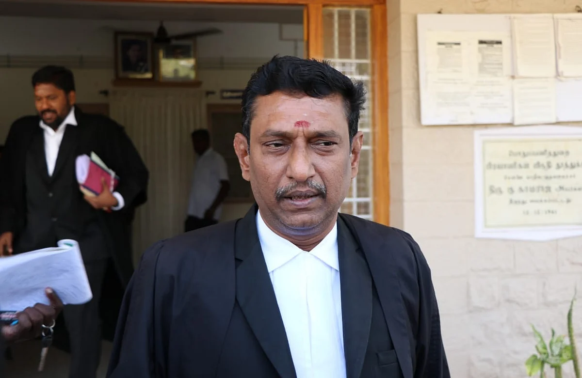 ரஜினி தரப்பு வழக்கறிஞர் - இளம்பாரதி