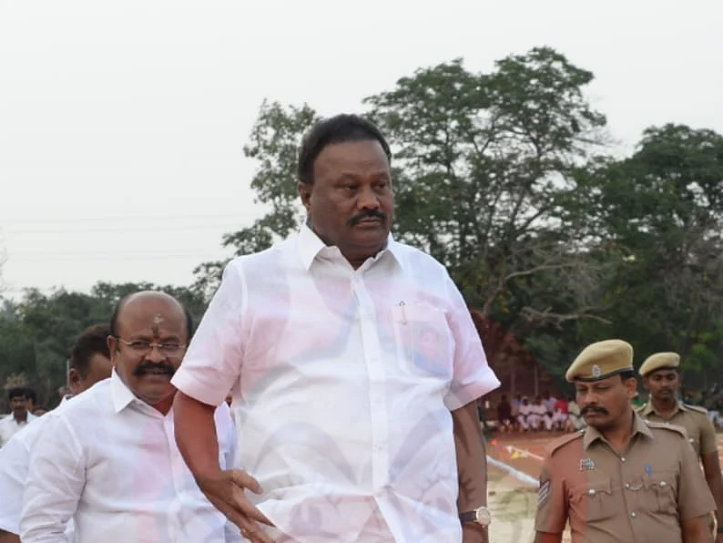 `அவரு பாவம்ங்க.. விட்ருங்க!' - திண்டுக்கல் சீனிவாசனுக்காக பேசிய பொள்ளாச்சி ஜெயராமன்