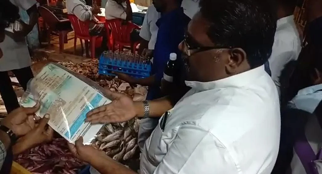 உணவுப் பாதுகாப்பு அலுவலர் சோமசுந்தரம்