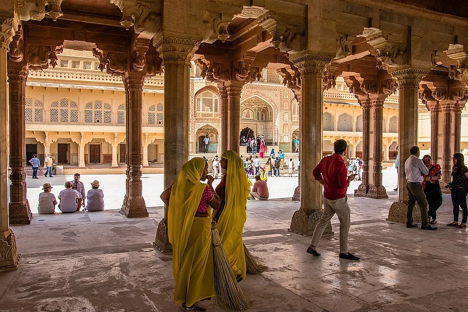 Representational image