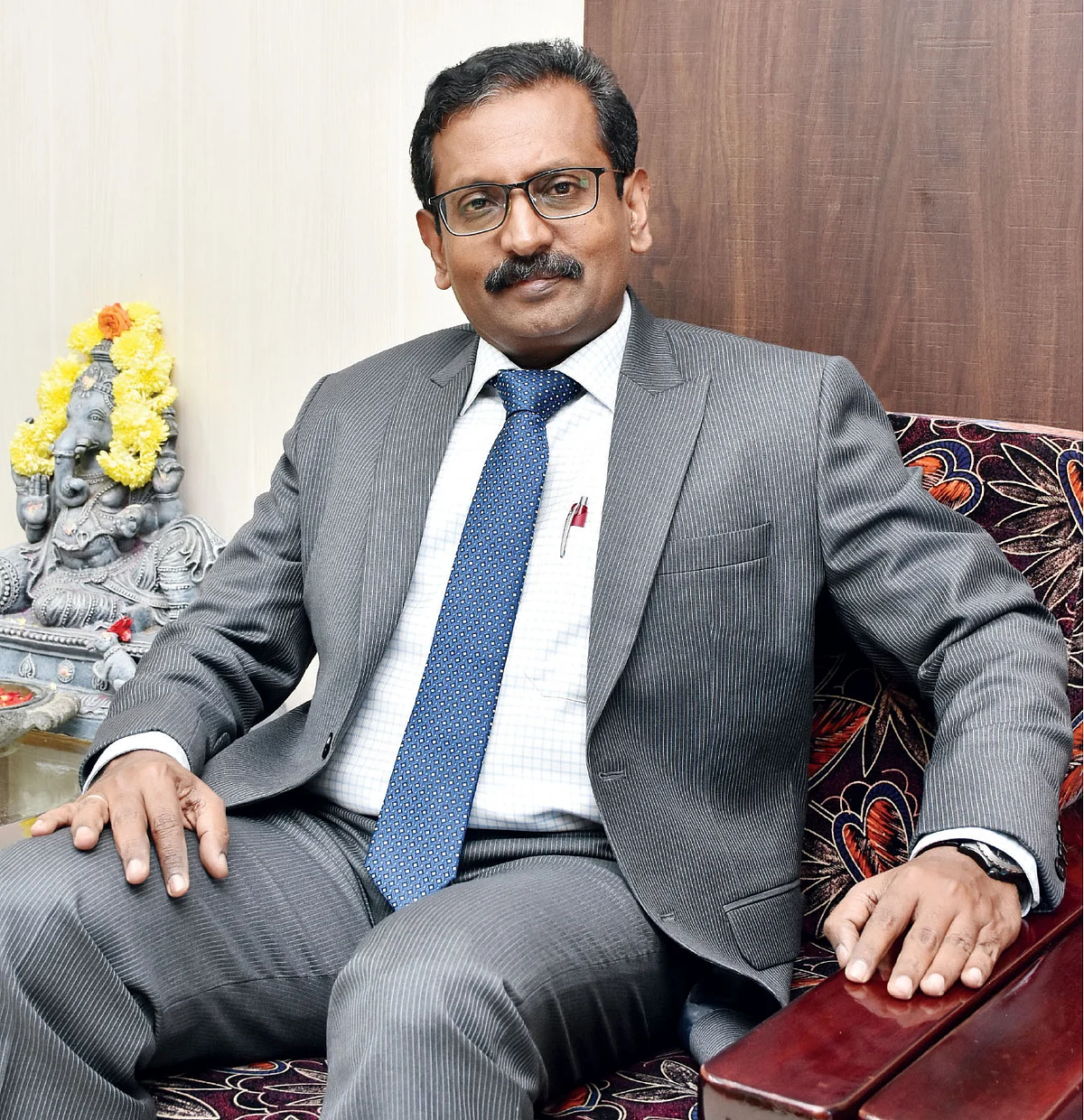 ‘எல்.ஐ.சி’ தென் மண்டல மேலாளர் க.கதிரேசன்