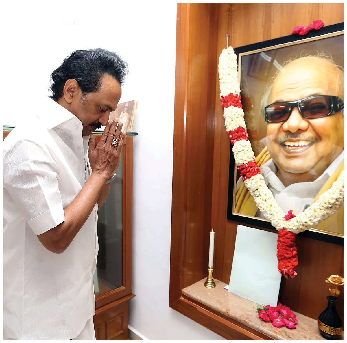 அடேங்கப்பா ஆன்மிக அரசியல்