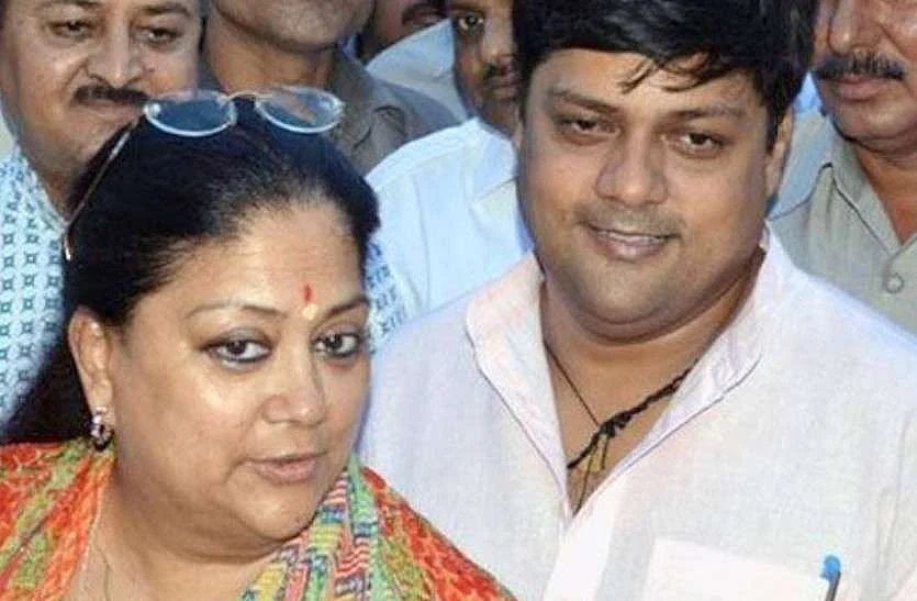 ஒற்றை பார்ட்டி; ஜனாதிபதி டு எம்.பி வரை கொரோனா அச்சம்?! -பாலிவுட் பிரபலத்தால் கலங்கும் அரசியல்வாதிகள்