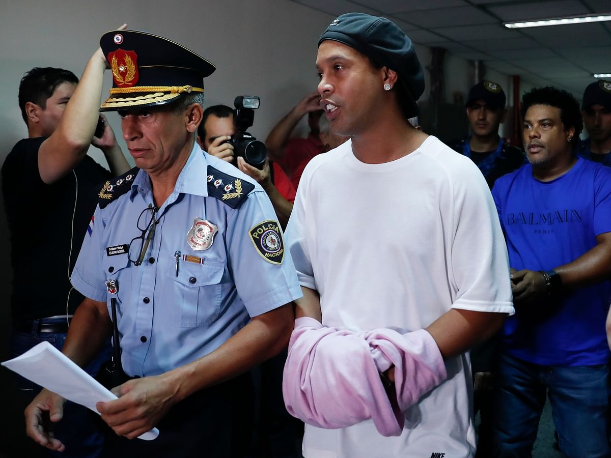 Ronaldinho Detained