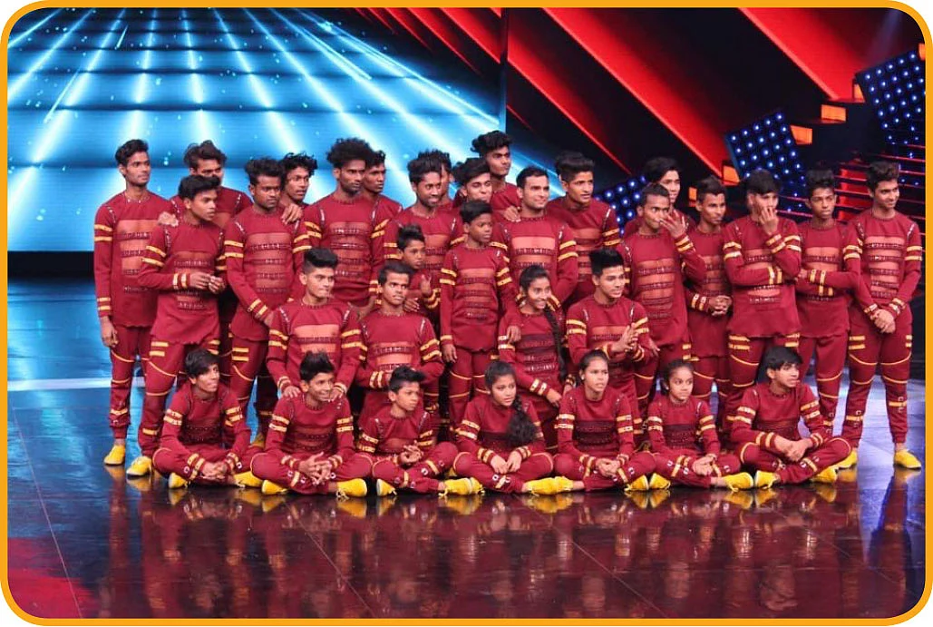 V - Unbeatable குழு