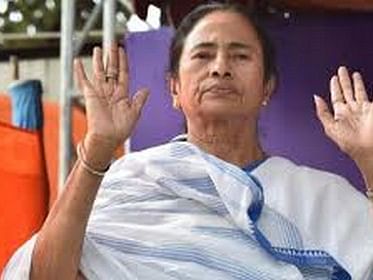 `ஓட்டு போட்டாச்சு, இனி அவர்கள் இந்திய சிட்டிசன்களே!' -வங்கதேசத்தவர்களுக்கு ஆதரவுக்கரம் நீட்டிய மம்தா