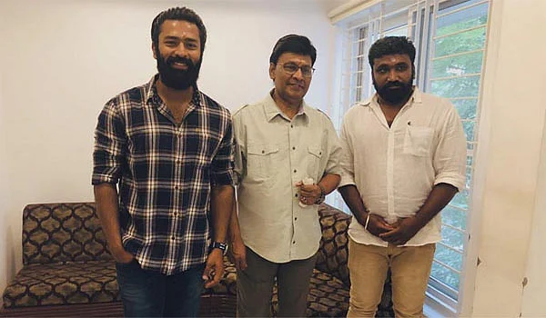 சாந்தனு, பாக்யராஜ் மற்றும் விக்ரம் சுகுமாரன்