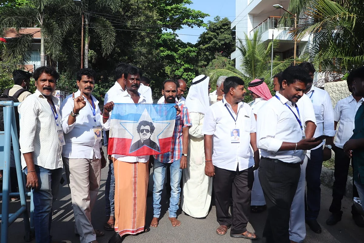 ரஜினி ரசிகர்கள்