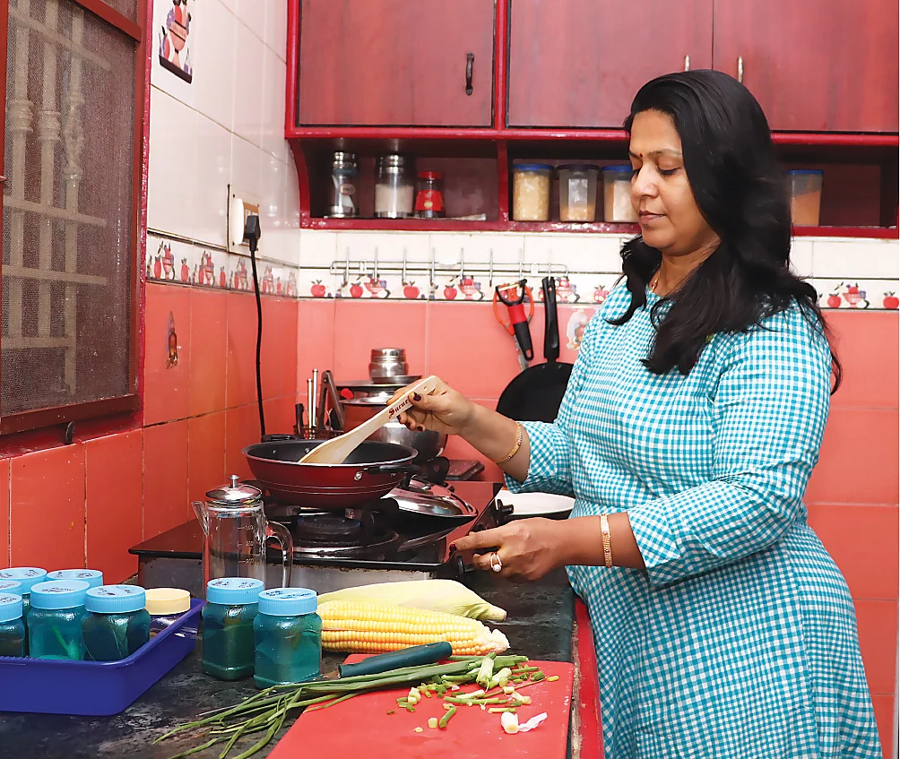 சுதா செல்வகுமார்