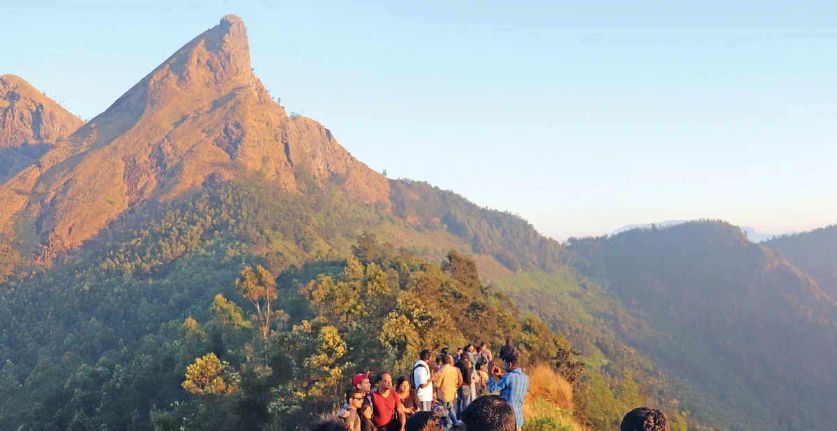 திகிலூட்டும் டிரெக்கிங்... அத்துமீறும் ஜீப் டிரைவர்கள்...