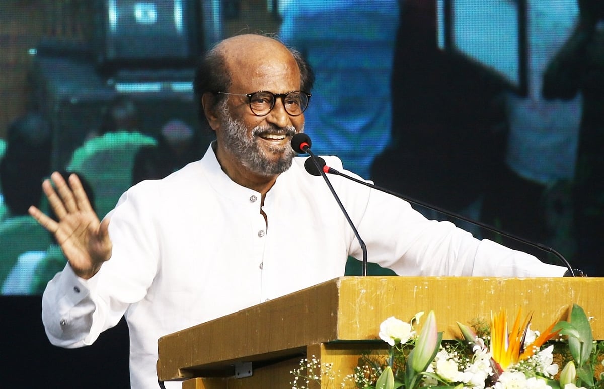 ``அரசியல் குறித்து விவாதித்தோம்; ஆனால்...” - ஆளுநர் ஆர்.என்.ரவியை சந்தித்த ரஜினி