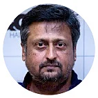 பரவையில் இருந்து பறந்த பறவை!