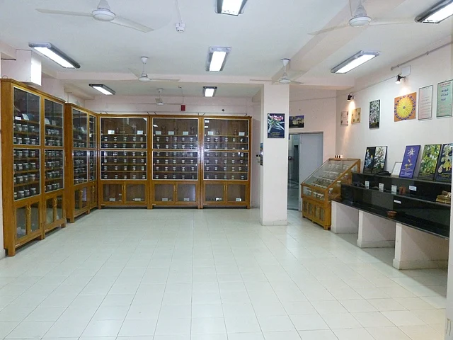 தேசிய சித்த மருத்துவ நிறுவனம்.