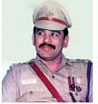 ஜெயில்... மதில்... திகில்! - 15 - தொலைந்தது தோட்டாக்கள் மட்டுமல்ல... தூக்கமும்தான்!