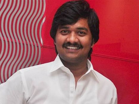 `` `என்னடா... என்னைக் கலாய்ச்சியாமே'னு விஜய் சார் கேட்டார்!'' -  `லொள்ளு சபா' ஜீவா