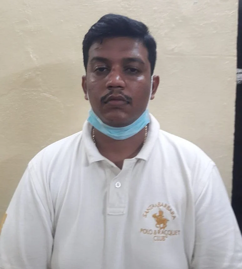 மதுபானம் விற்ற வழக்கில் கைதானவர்