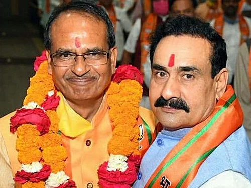 கொரோனாவால் முடங்கிய சுகாதாரத்துறை செயலர்... ஒரு மாதம் கழித்து கிடைத்த அமைச்சர்... கதி கலங்கிய ம.பி!