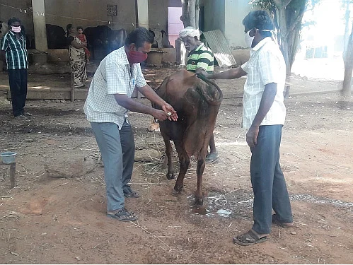 அரசு: நடமாடும் வேளாண் விரிவாக்க மையங்கள்... இருப்பிடத்திற்கே வரும் இடுபொருள்கள், விஞ்ஞானிகள்!