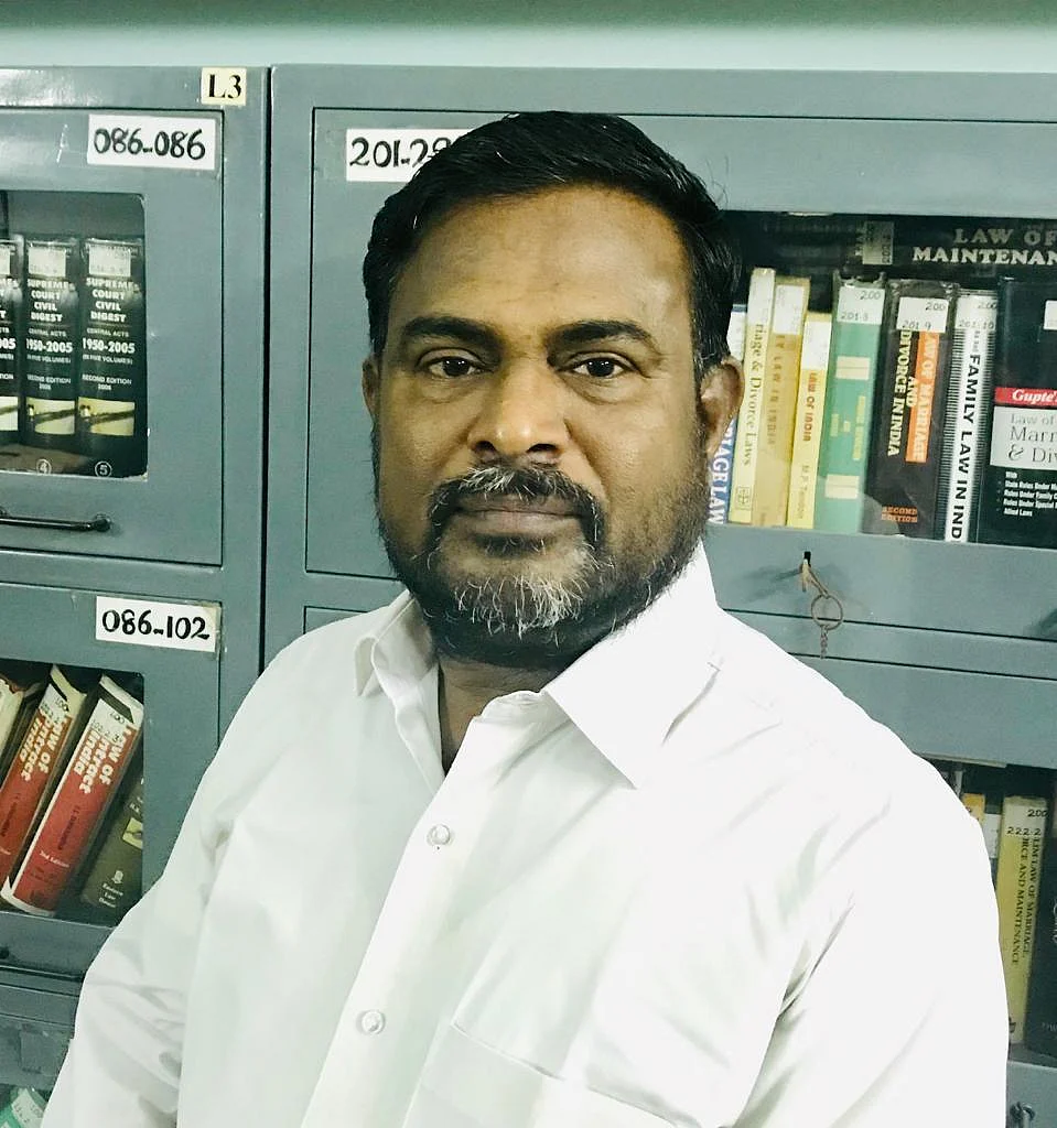 வழக்கறிஞர் சந்தனம்