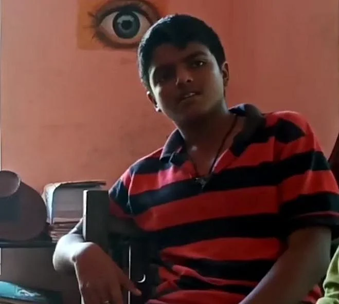மாணவர் நிரஞ்சன்