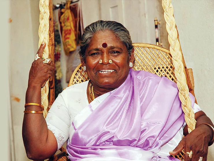 பரவையில் இருந்து பறந்த பறவை!