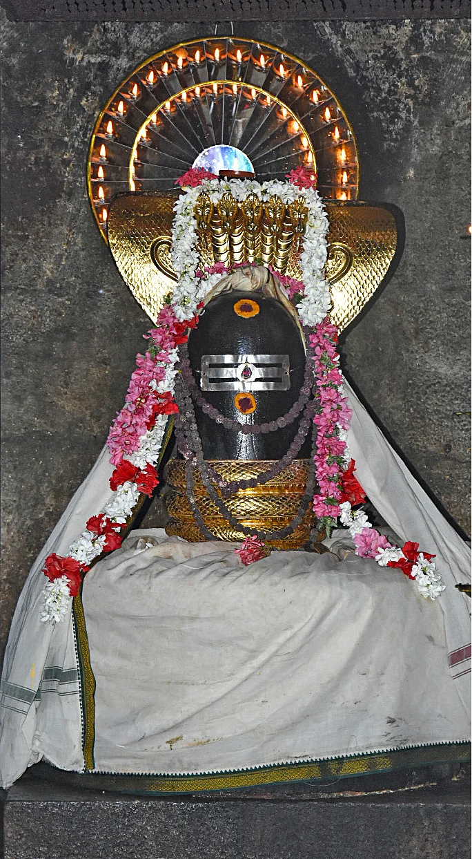 ஈசன்