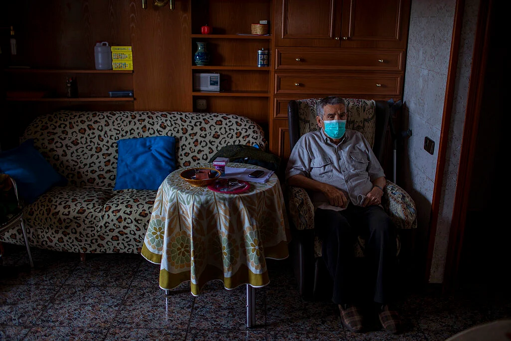 Quarantine | தனிமைப்படுத்தப்பட்டவர் - Representational Image