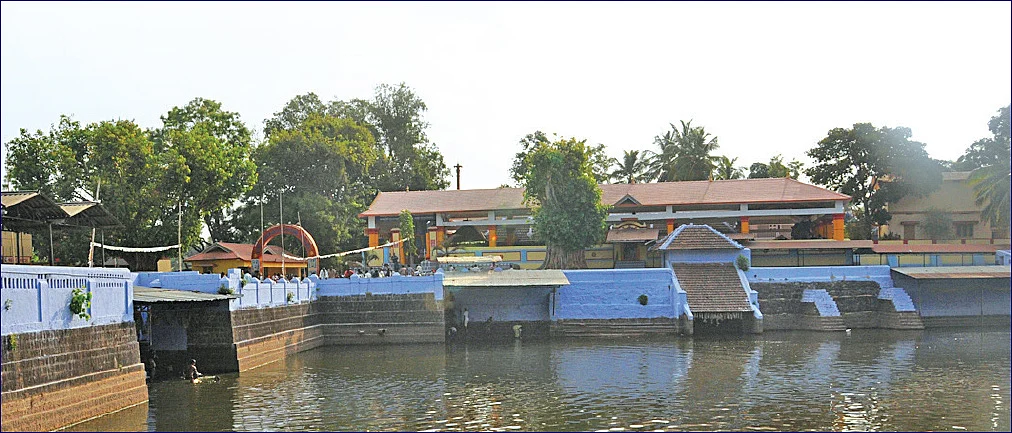 கேரளாவில்... மதுரை மீனாட்சி!