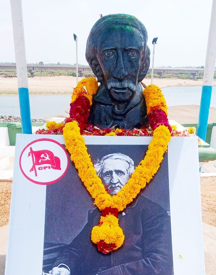 சர்.ஆர்தர் காட்டன் சிலை