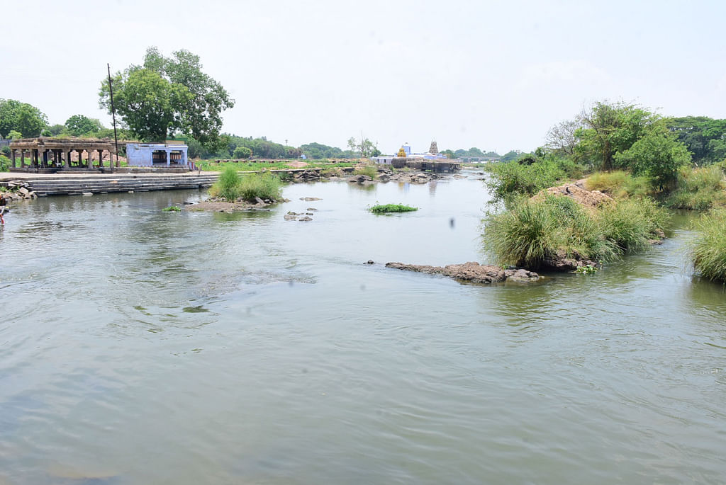 ஆறுகள்