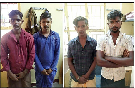 கதிரேசன் - வினோத் - ராஜேஷ் - குமார்