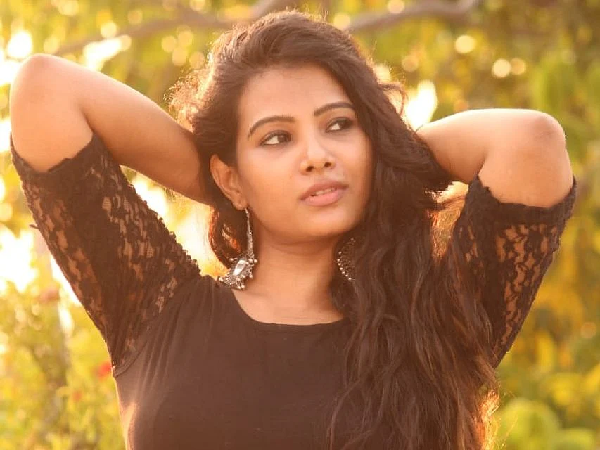 `` `தமன்னா மாதிரி வருவ’னு பாலாஜி சக்திவேல் சார் சொன்னார்!'' - லாக்டெளன் வைரல் திவ்யா